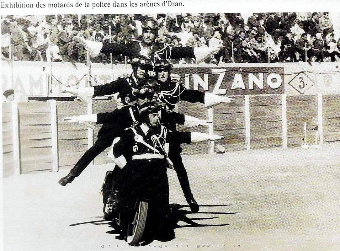 1492- Oran - Les Arenes - Exhibition des Motards de la Police.jpg